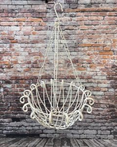 Hanging round chain French basket