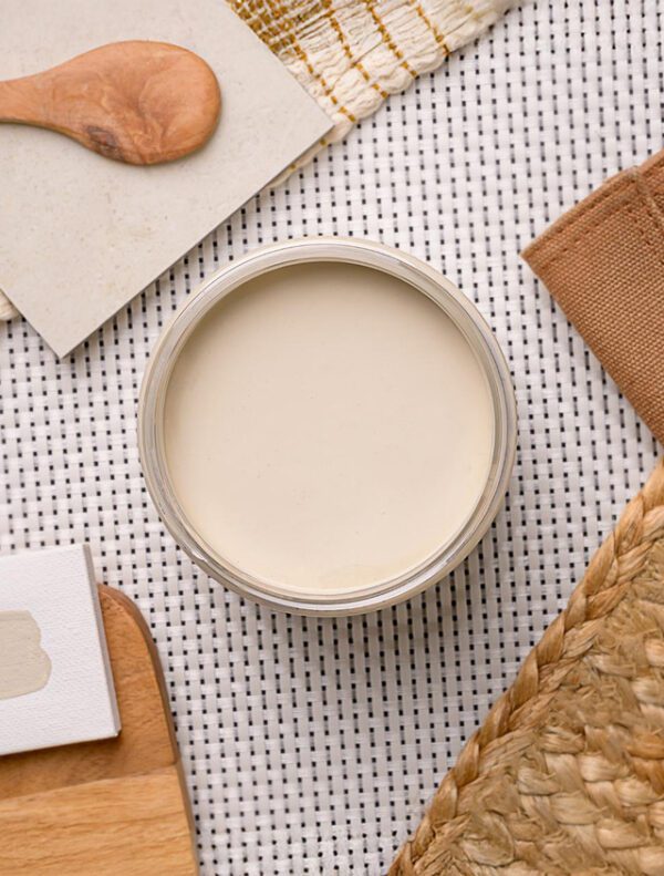 Dixie Belle Chalk Paint Ecru