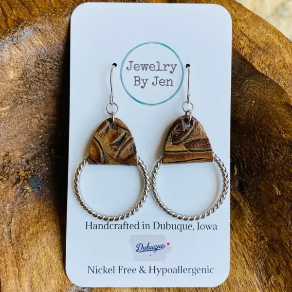 Twisted Hoop Earrings: Tooled Brown
